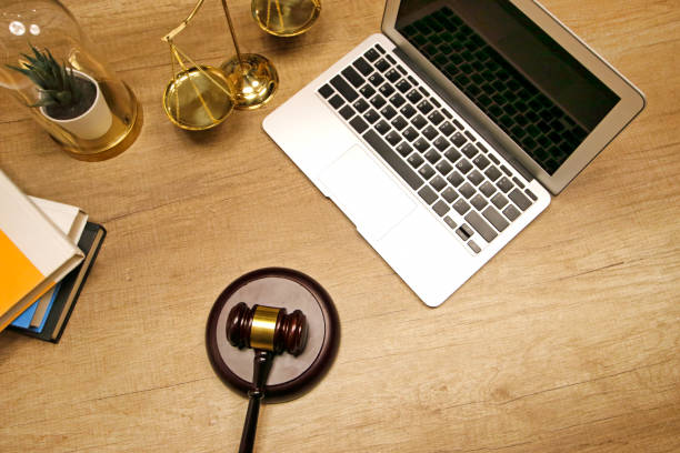 The Mechanics of an Elmiron Eye Injury Lawsuit: What Victims Must Prove