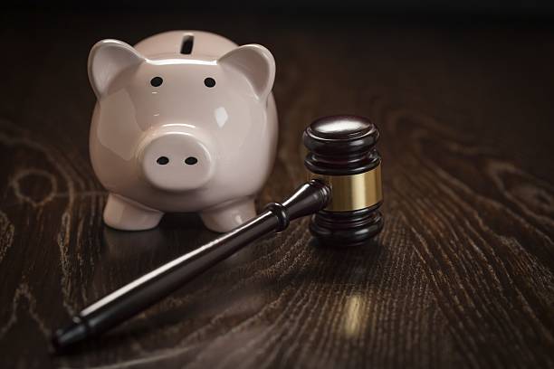 How Contingency Fees Are Split After a Liability Settlement
